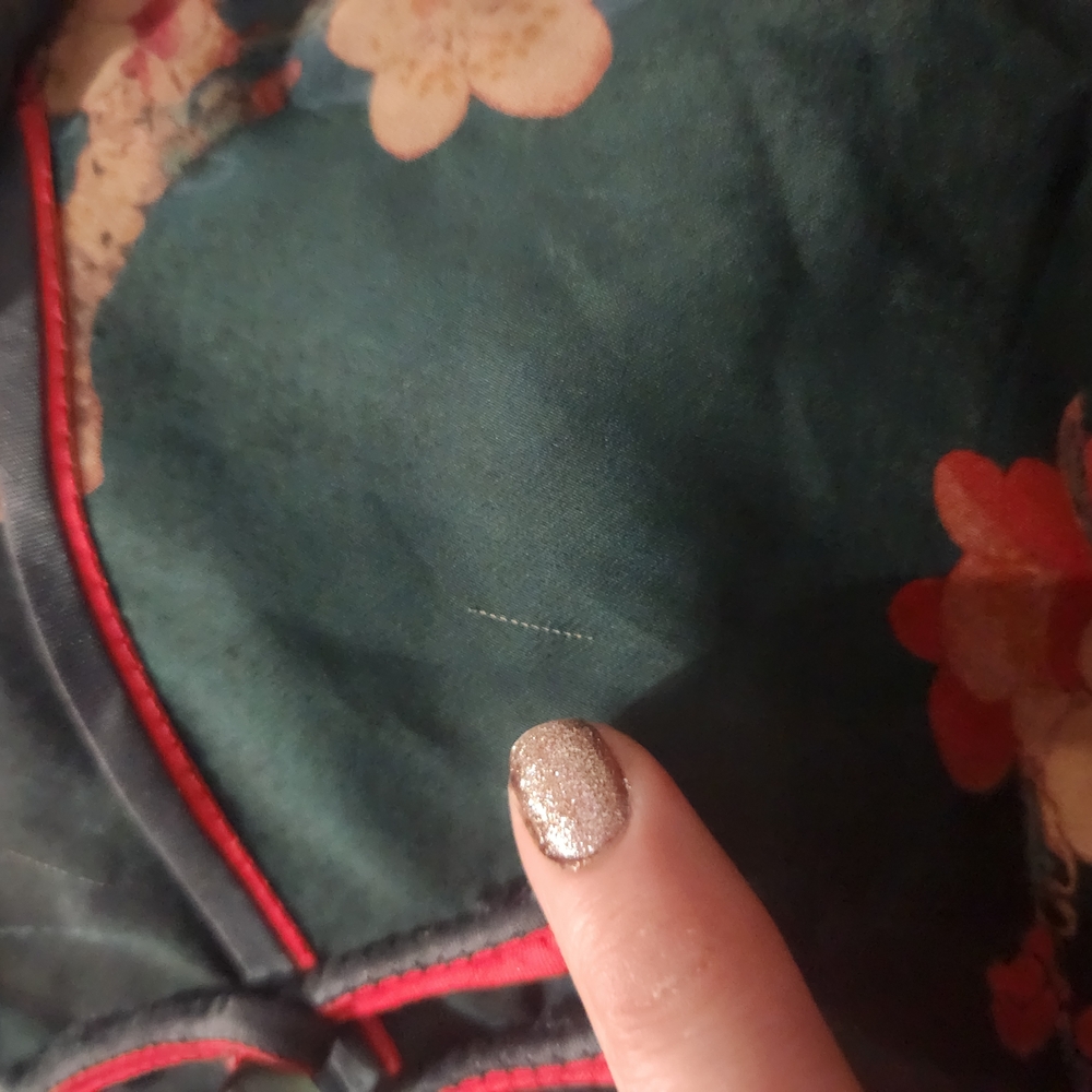 Elegant Floral Green Tang Dress - Picture 2 of 9